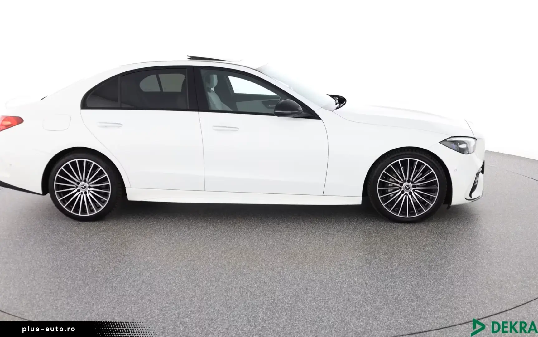 MERCEDES-BENZ C 200 d AMG NIGHT HEADUP