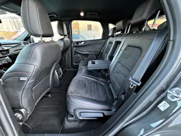 FORD Kuga 2.5 Duratec Plug In Hybrid ST Line X