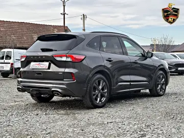 FORD Kuga 2.5 Duratec Plug In Hybrid ST Line X