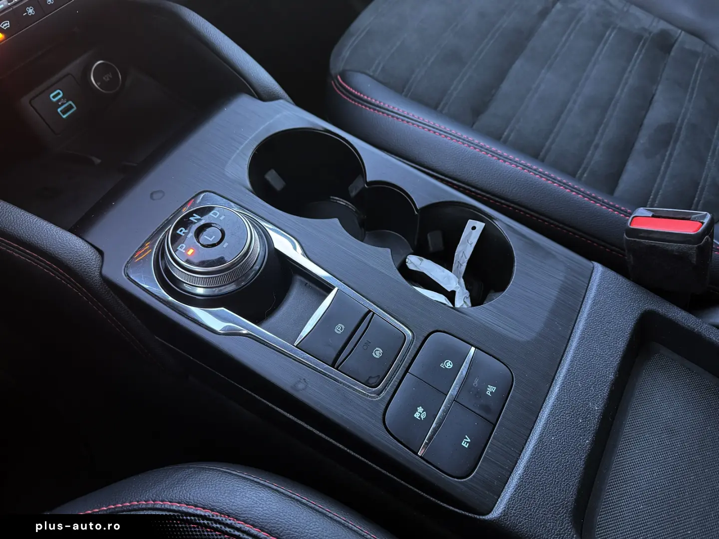 FORD Kuga 2.5 Duratec Plug In Hybrid ST Line X