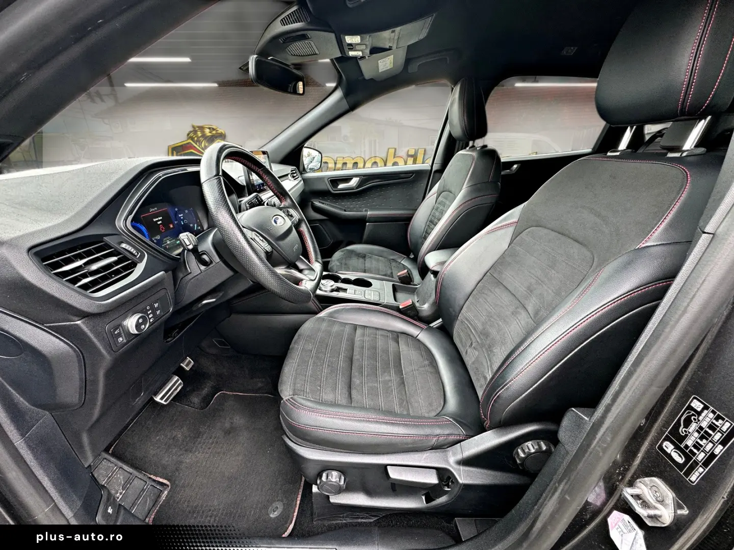 FORD Kuga 2.5 Duratec Plug In Hybrid ST Line X