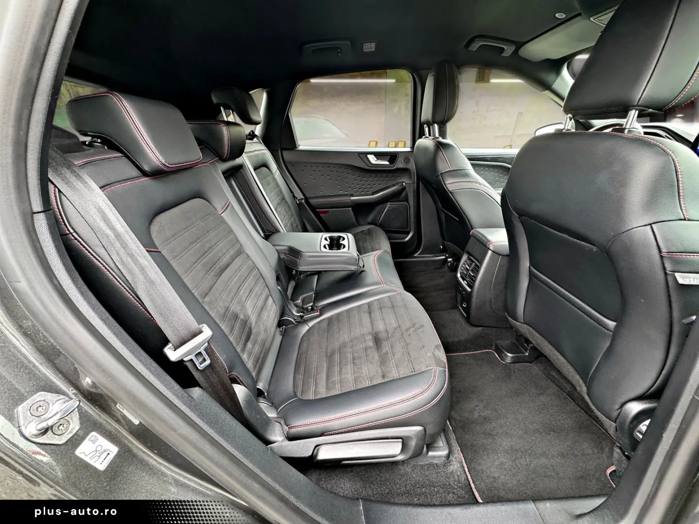 FORD Kuga 2.5 Duratec Plug In Hybrid ST Line X