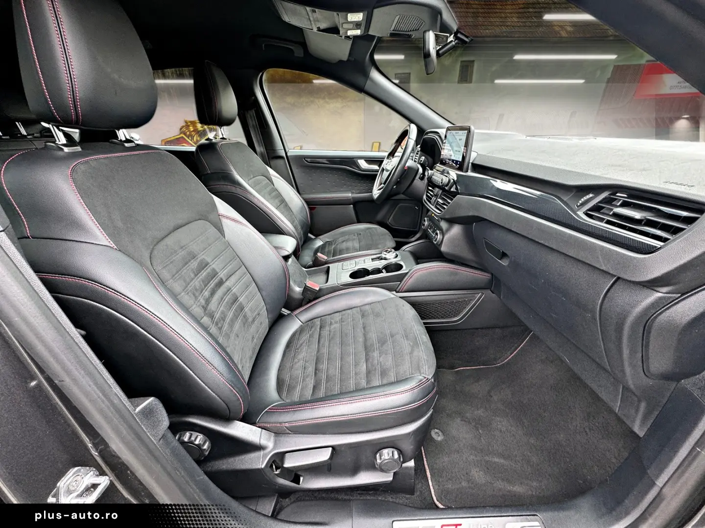 FORD Kuga 2.5 Duratec Plug In Hybrid ST Line X