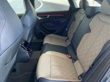 Audi A6 Avant TFSI quattro S line EXCLUSIVE