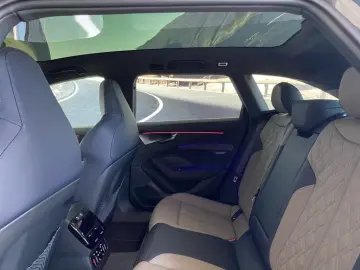 Audi A6 Avant TFSI quattro S line EXCLUSIVE