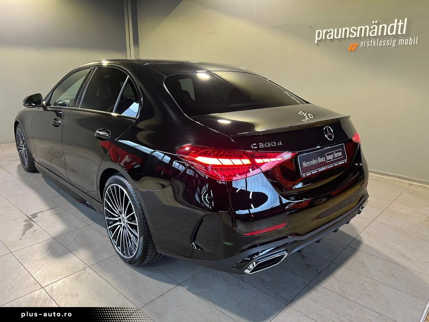 MERCEDES-BENZ C 300 d AMG Distr NAVI Ambiente