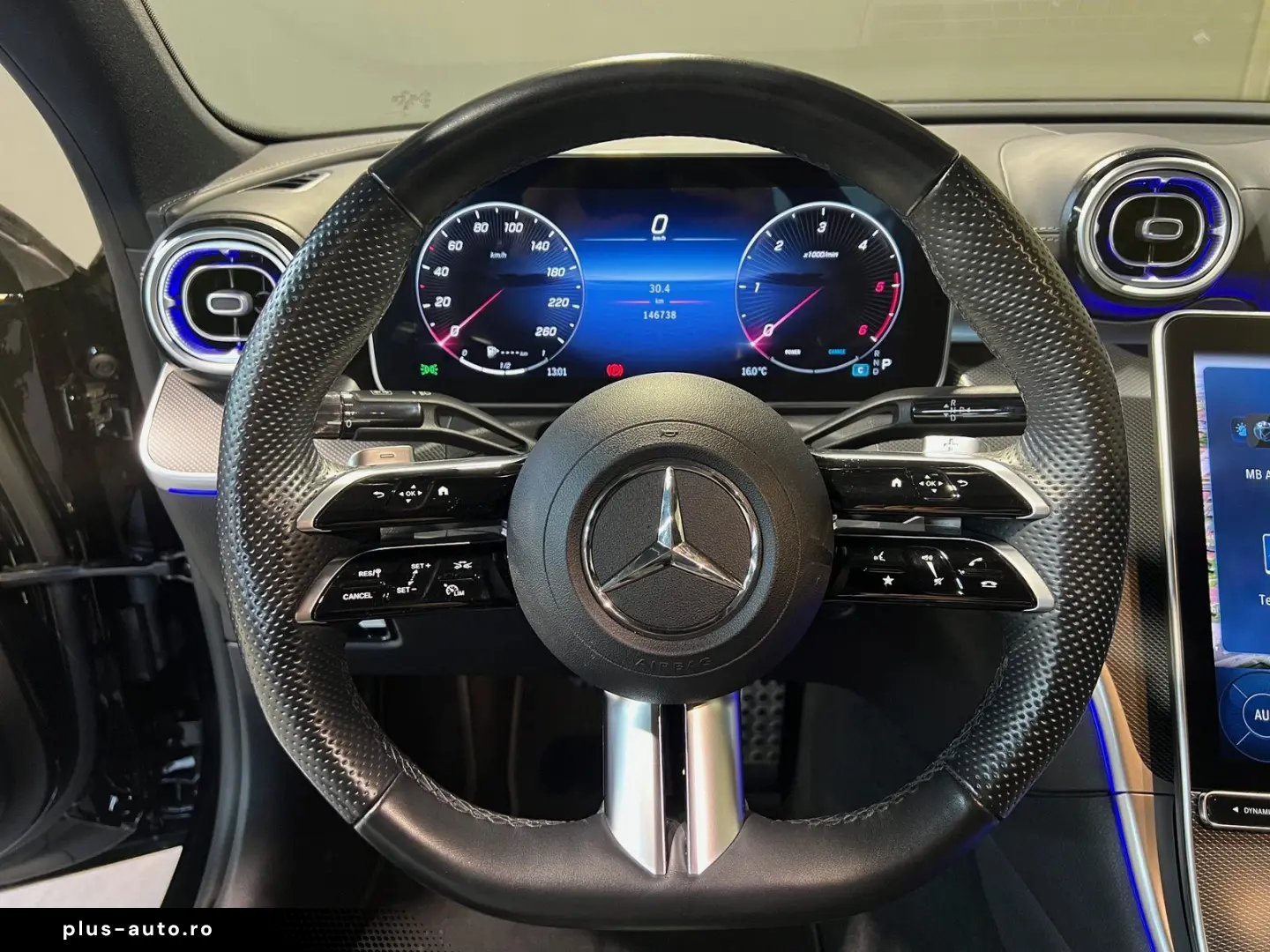 MERCEDES-BENZ C 300 d AMG Distr NAVI Ambiente