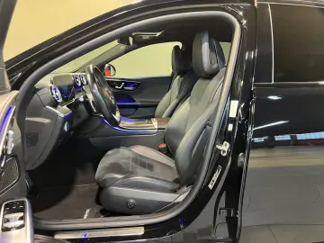 MERCEDES-BENZ C 300 d AMG Distr NAVI Ambiente