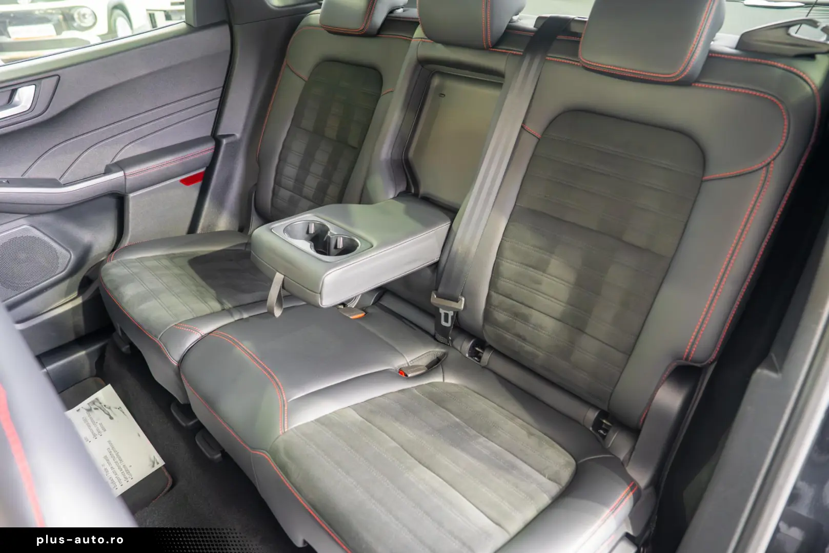 Ford Kuga 2 5 Plugin Hybrid ECVT  ST-Line X