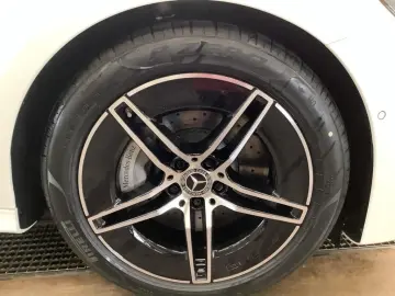 MERCEDES-BENZ E 200 Limousine SUPERSCREEN AMG NIGHT 360