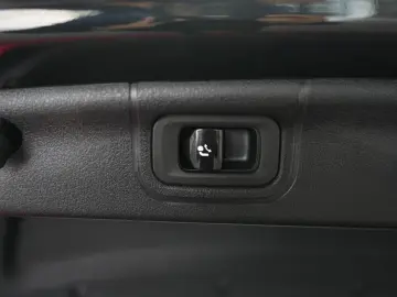 MERCEDES-BENZ C 220 d 9G-Tronic AMG Navi