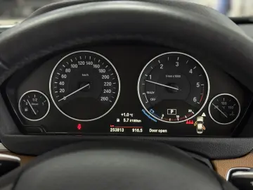 BMW Seria 3 320d xDrive Luxury Line