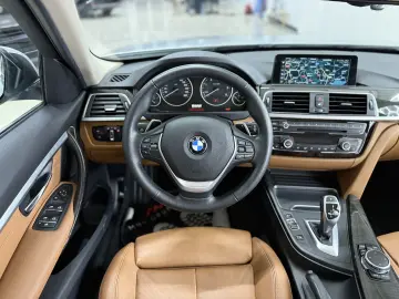 BMW Seria 3 320d xDrive Luxury Line