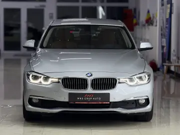 BMW Seria 3 320d xDrive Luxury Line