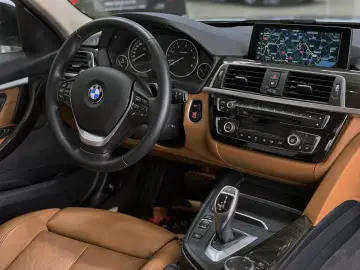BMW Seria 3 320d xDrive Luxury Line