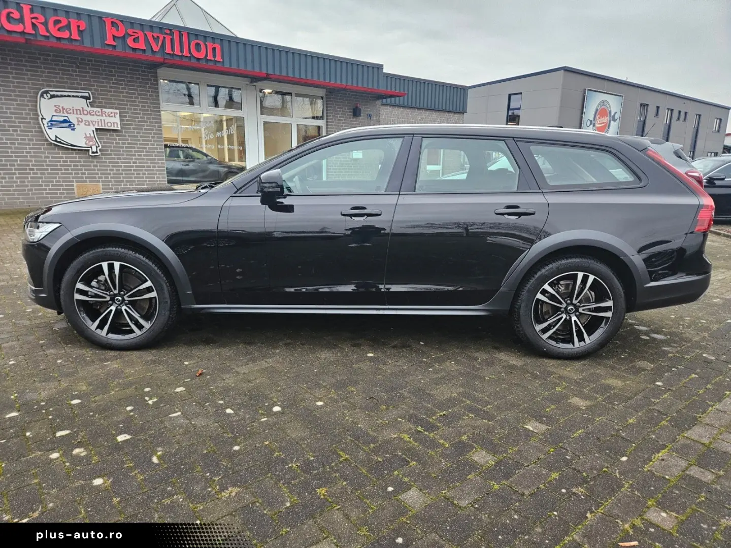 VOLVO V90 Cross Country Pro AWD AHK LED LEDER XENIUM