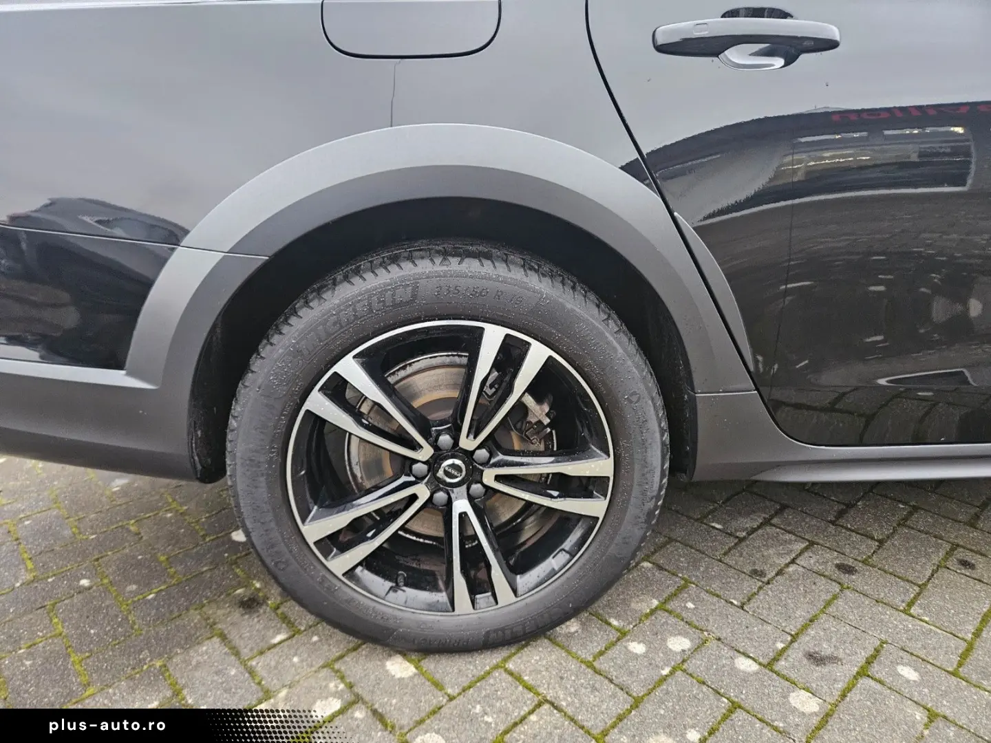 VOLVO V90 Cross Country Pro AWD AHK LED LEDER XENIUM