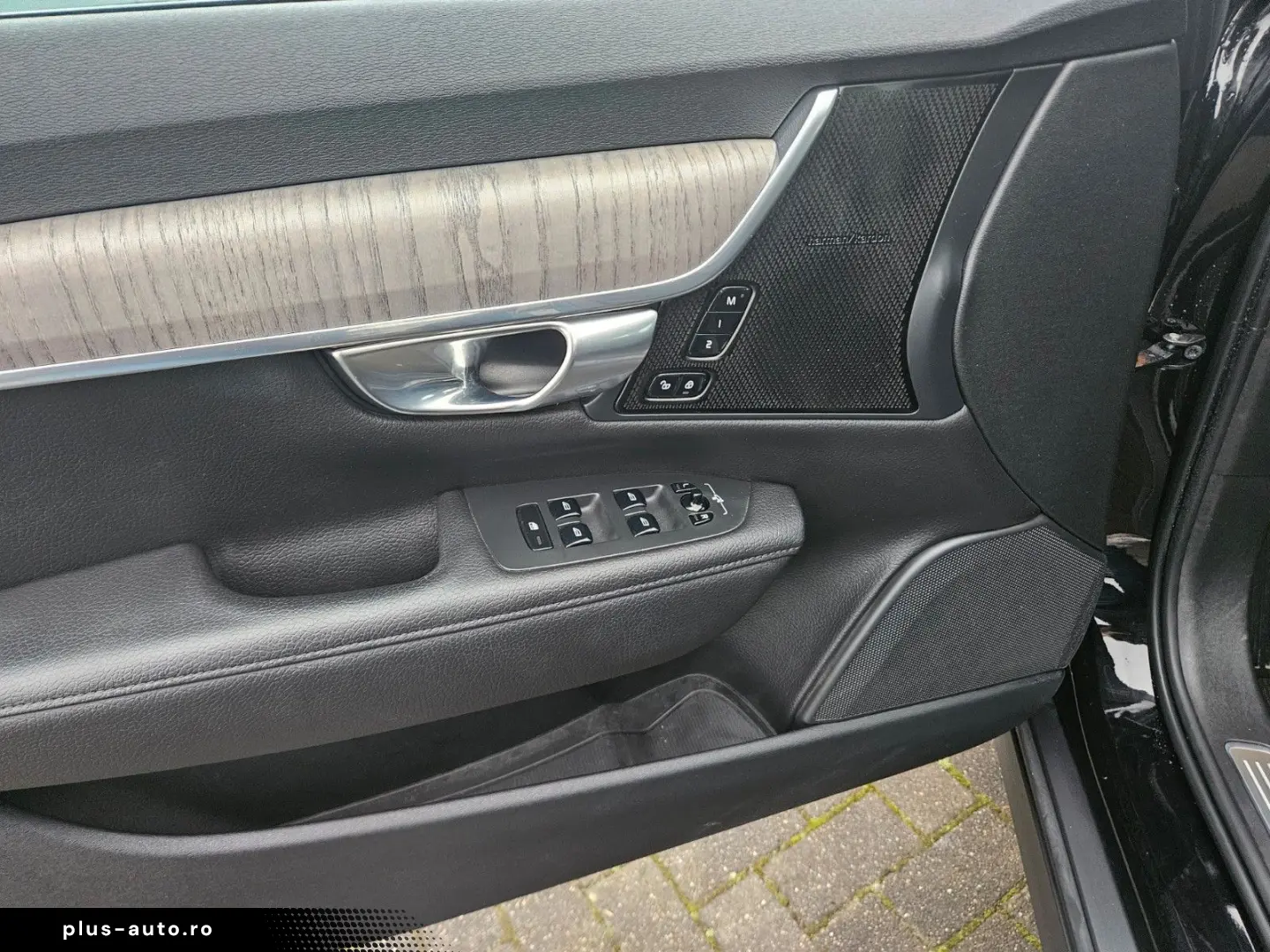 VOLVO V90 Cross Country Pro AWD AHK LED LEDER XENIUM