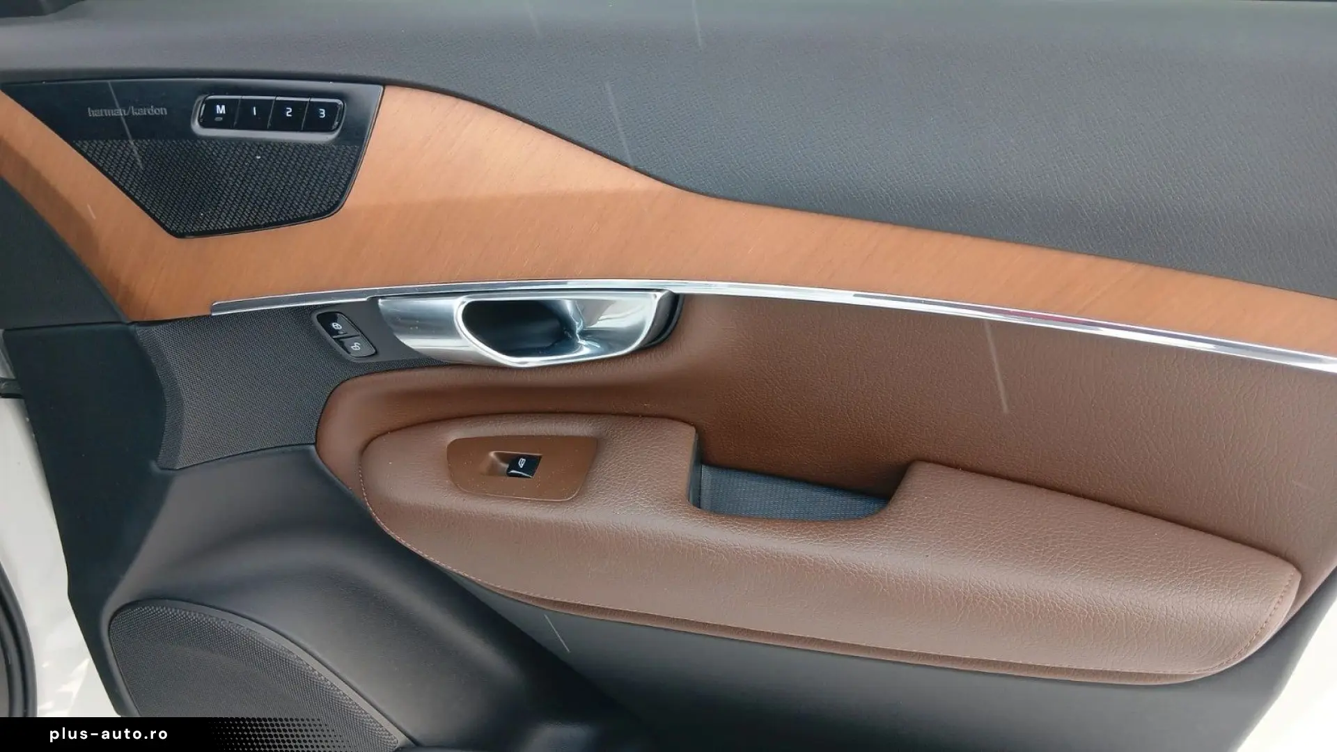 VOLVO XC90 Inscription Expression Recharge Plug-In Hyb