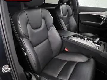 VOLVO XC90 B5 B AWD PRO 360 INTELLISAFE SENSUS LED ACC