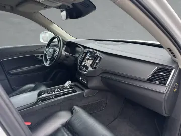 VOLVO XC 90 T8 AWD Inscription Plug-In