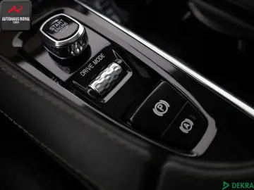 VOLVO XC 90 B5 AWD INSCRIPTION KAMERA SPURHALTE PANO