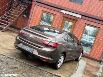 Renault Megane Blue dCi 116 EDC Zen