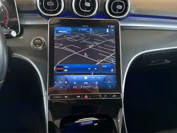 MERCEDES-BENZ C 180 AMG Line MBUX Premium Mild Hybrid 140 kW