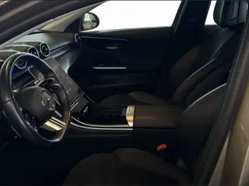MERCEDES-BENZ C 180 AMG Line MBUX Premium Mild Hybrid 140 kW