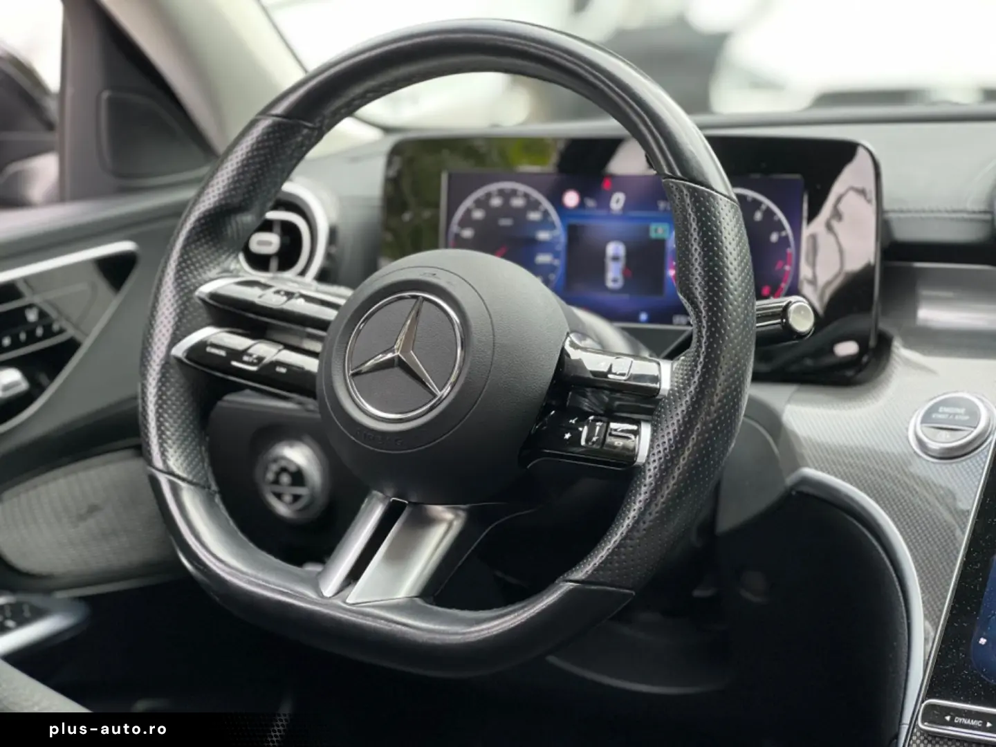 MERCEDES-BENZ C180 AMG-LINE NIGHTPAKET CARPLAY 1.HAND