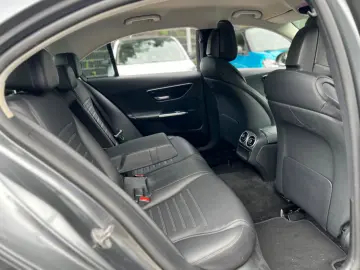 MERCEDES-BENZ C180 AMG-LINE NIGHTPAKET CARPLAY 1.HAND