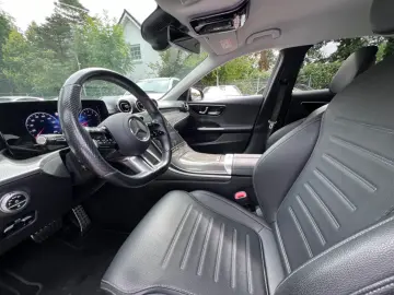 MERCEDES-BENZ C180 AMG-LINE NIGHTPAKET CARPLAY 1.HAND