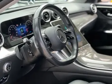 MERCEDES-BENZ C180 AMG-LINE NIGHTPAKET CARPLAY 1.HAND
