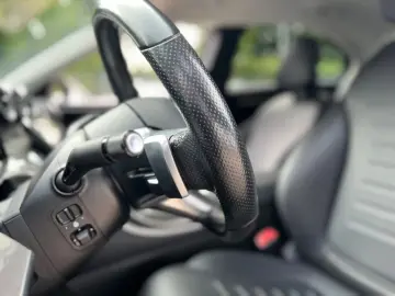 MERCEDES-BENZ C180 AMG-LINE NIGHTPAKET CARPLAY 1.HAND