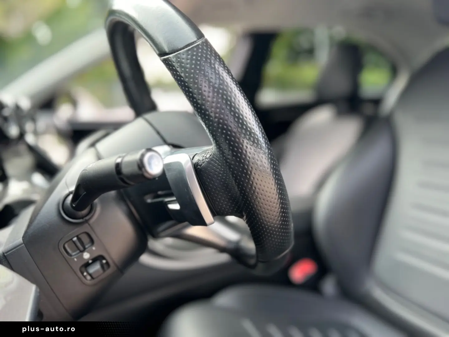 MERCEDES-BENZ C180 AMG-LINE NIGHTPAKET CARPLAY 1.HAND