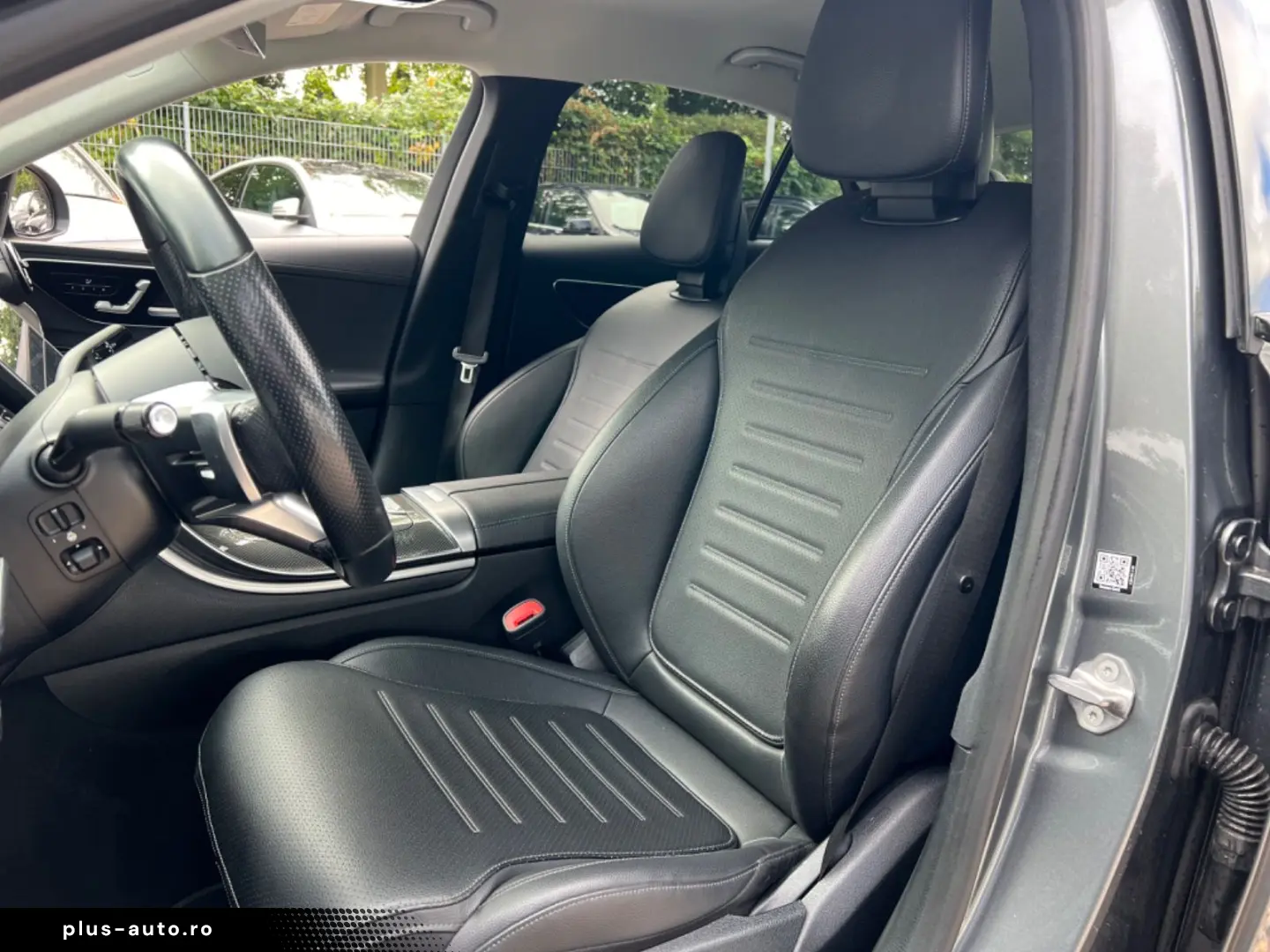 MERCEDES-BENZ C180 AMG-LINE NIGHTPAKET CARPLAY 1.HAND