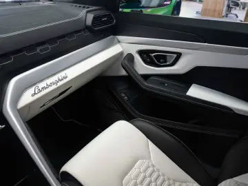 LAMBORGHINI URUS STOC PPF 2 SETURI ROTI