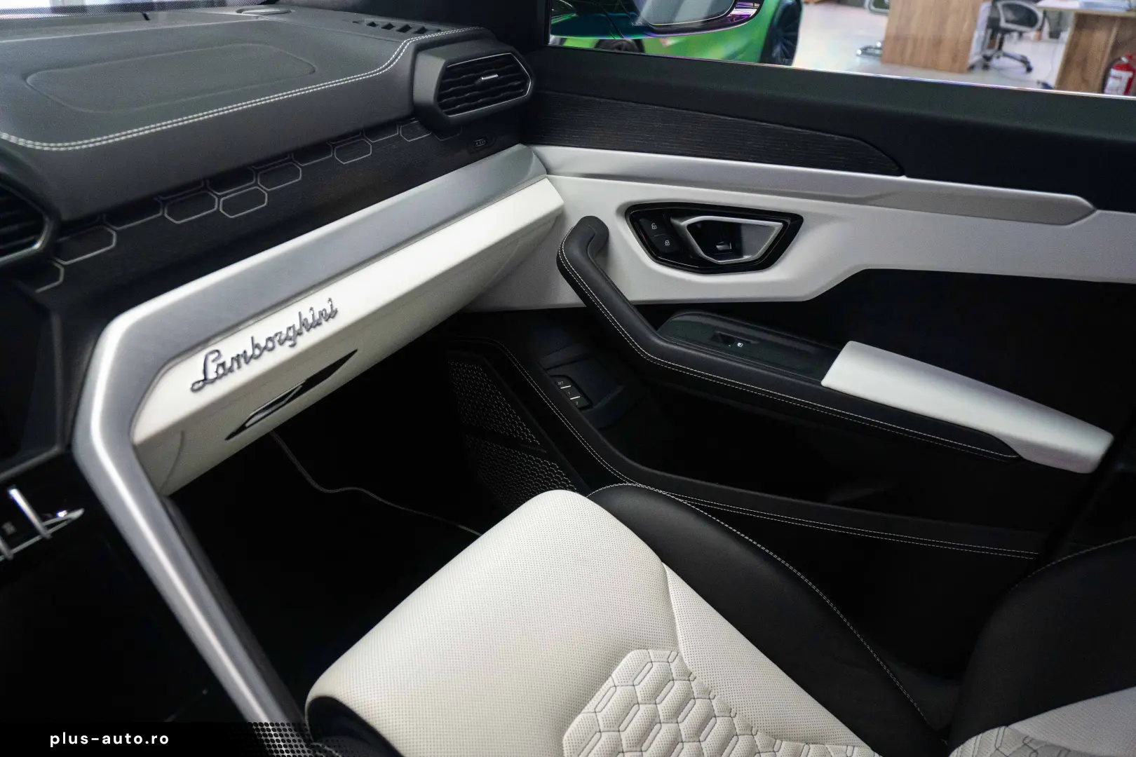 LAMBORGHINI URUS STOC PPF 2 SETURI ROTI