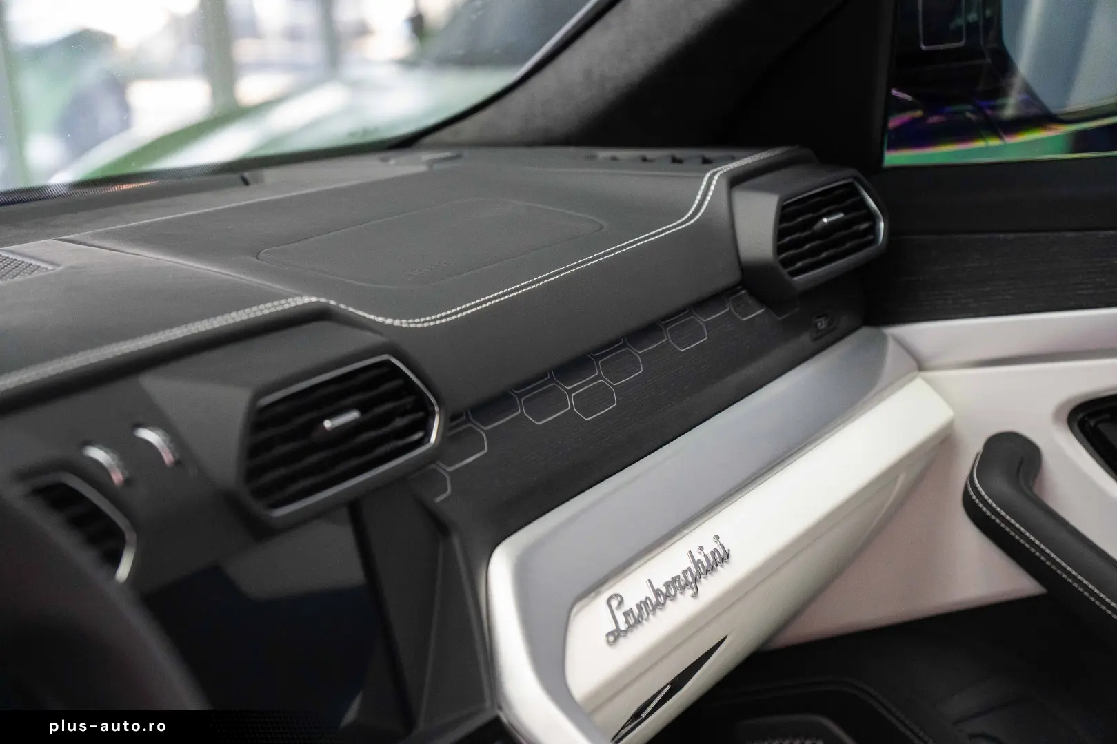 LAMBORGHINI URUS STOC PPF 2 SETURI ROTI