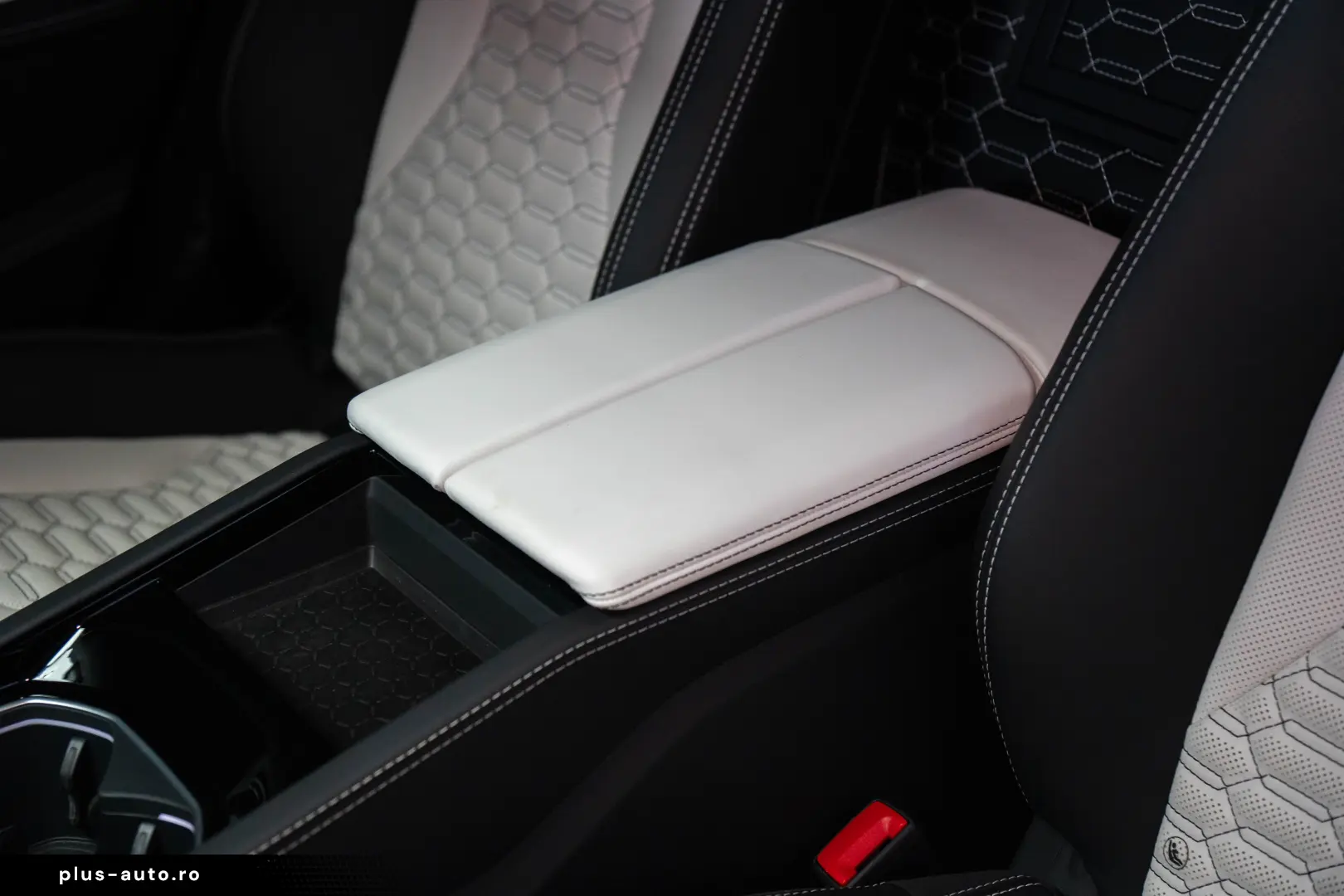 LAMBORGHINI URUS STOC PPF 2 SETURI ROTI