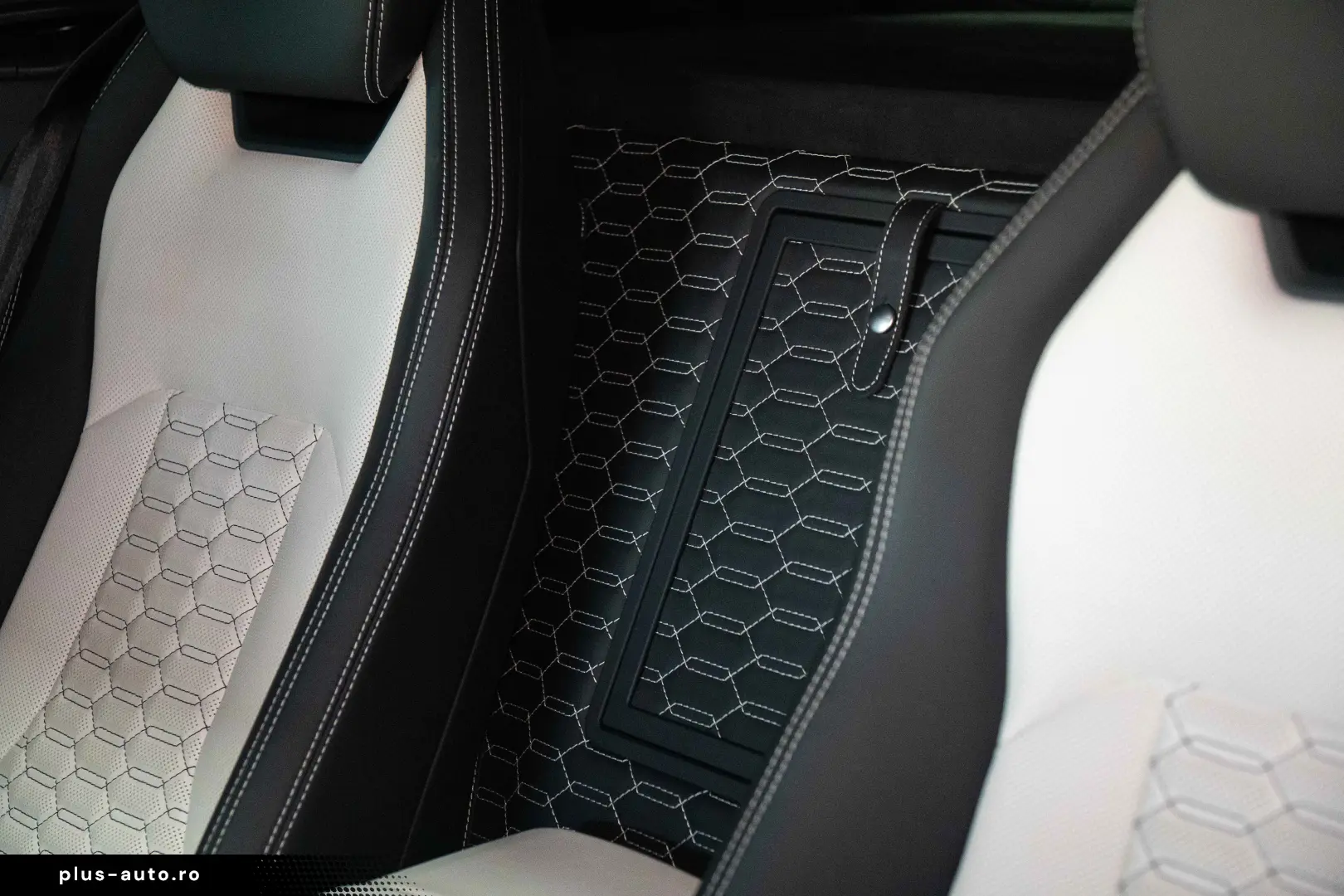 LAMBORGHINI URUS STOC PPF 2 SETURI ROTI