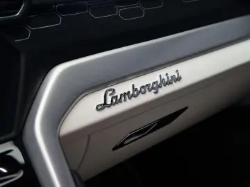 LAMBORGHINI URUS STOC PPF 2 SETURI ROTI
