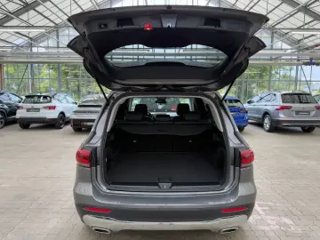 MERCEDES-BENZ GLB 200 d Progressive