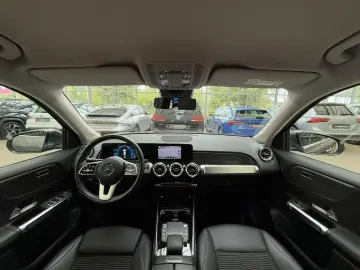 MERCEDES-BENZ GLB 200 d Progressive