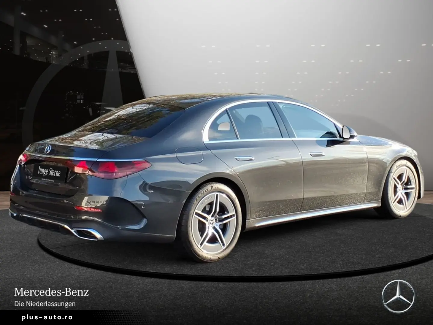 MERCEDES-BENZ E 200 AMG Adv.  PANO DIGI MEMO 360  DISTRONIC