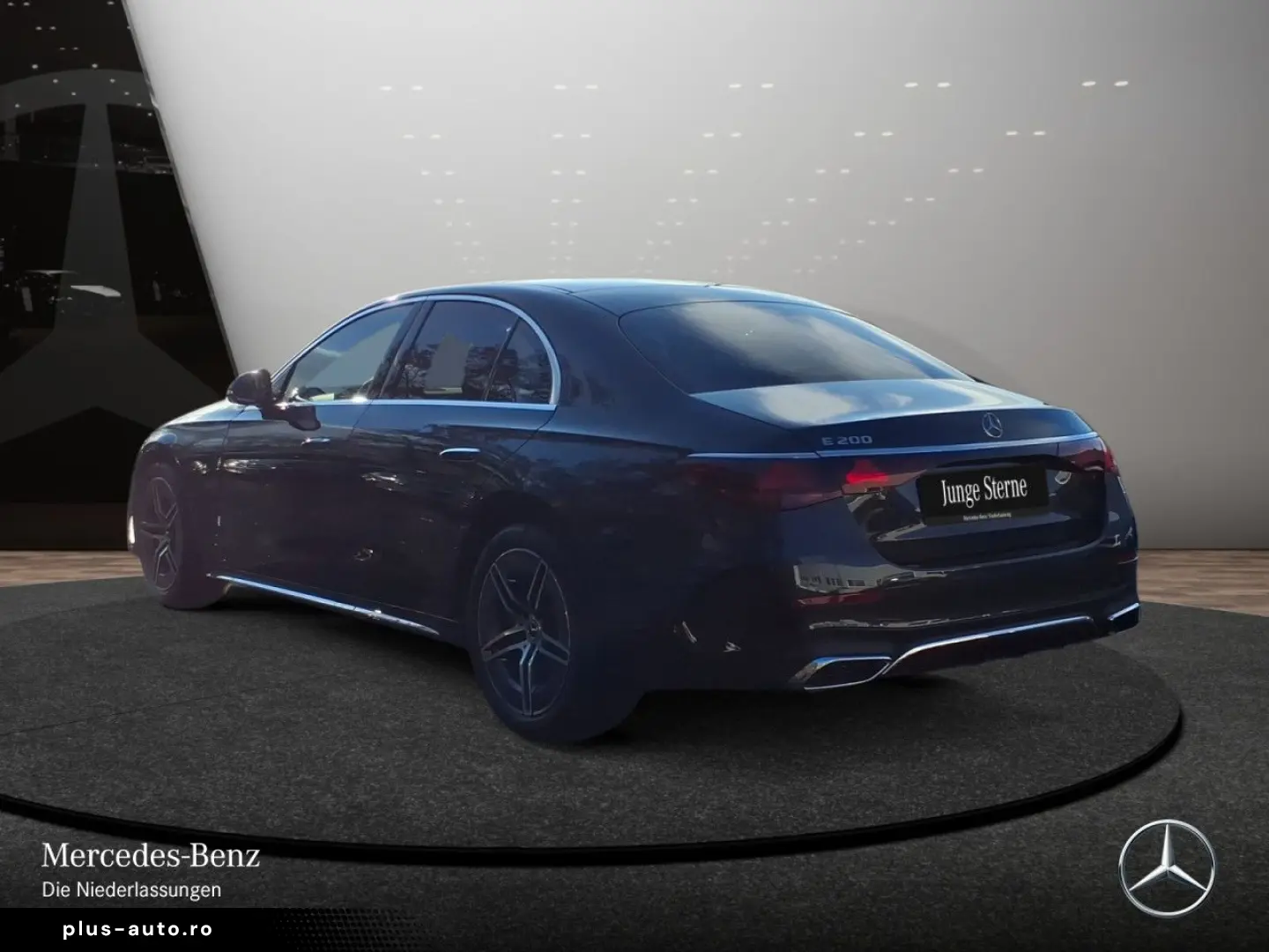 MERCEDES-BENZ E 200 AMG Adv.  PANO DIGI MEMO 360  DISTRONIC