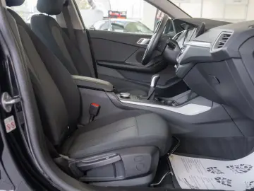 BMW Seria 2 Gran Coupé 218i Executive Edition