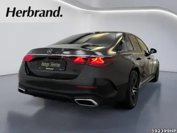 MERCEDES-BENZ E 220 d AMG Night DISTRONIC Ambiente KEYLESS