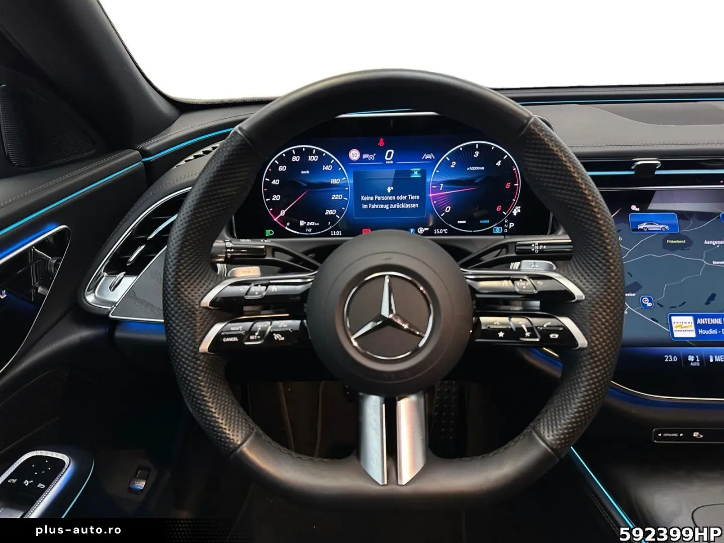 MERCEDES-BENZ E 220 d AMG Night DISTRONIC Ambiente KEYLESS
