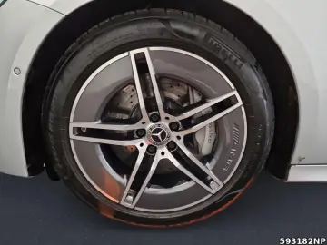 MERCEDES-BENZ E 220 d AMG  DISTRONIC Ambiente AHK LE&hellip;